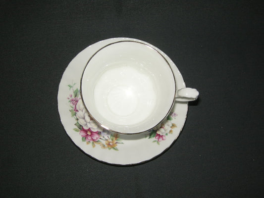 Royal Albert diverse 001. kop & schotel groot