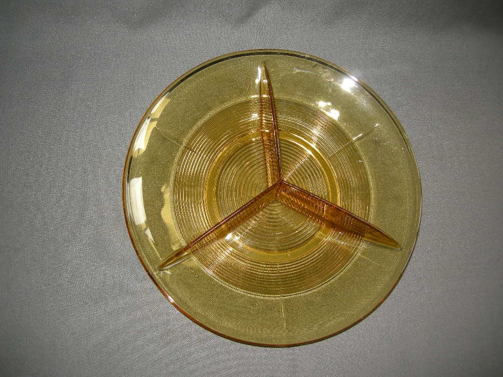 glas - kristal geel 001. 3-vakschaal