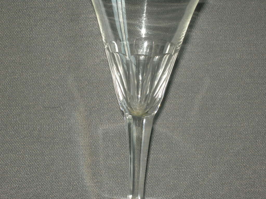 glas - kristal diverse glazen 001c. 4 glazen met geslepen been en facetten in kelk