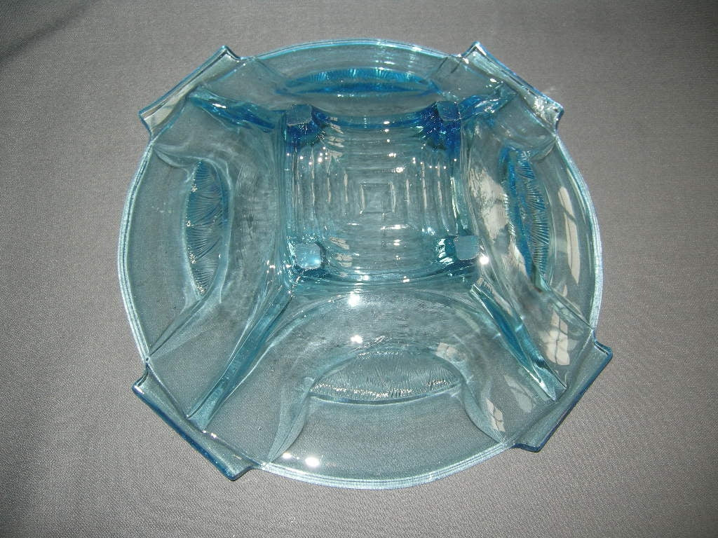glas - kristal lichtblauw glas 001. (fruit)schaal