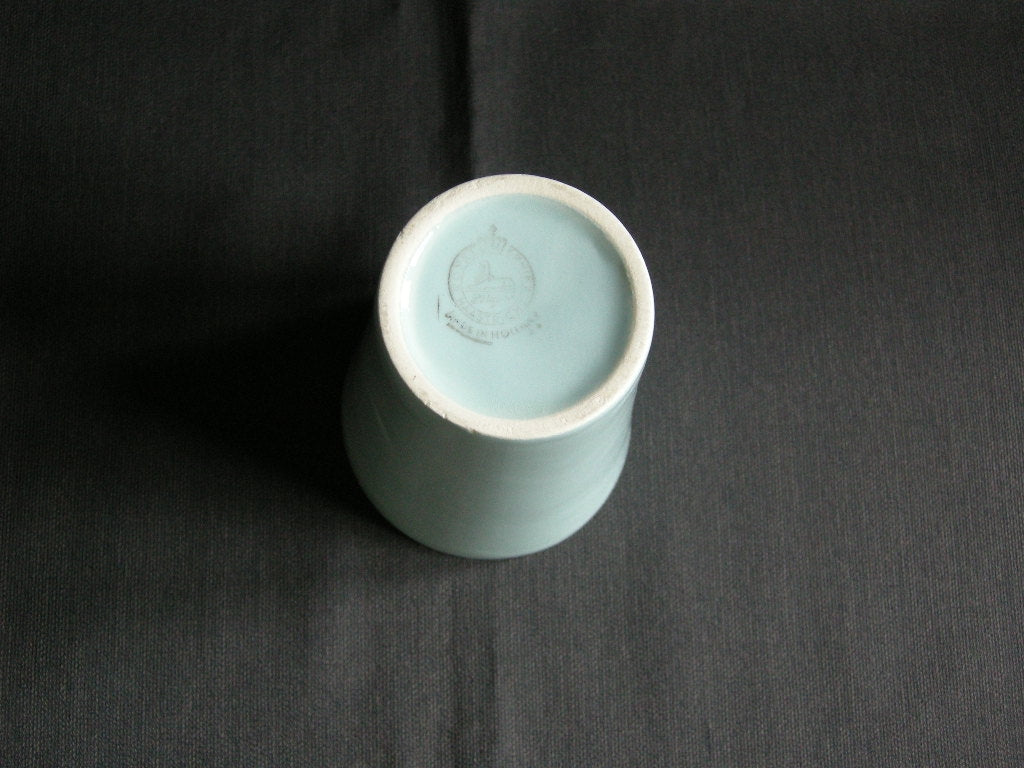 Petrus Regout / Royal Sphinx pastel blauw 002. beker