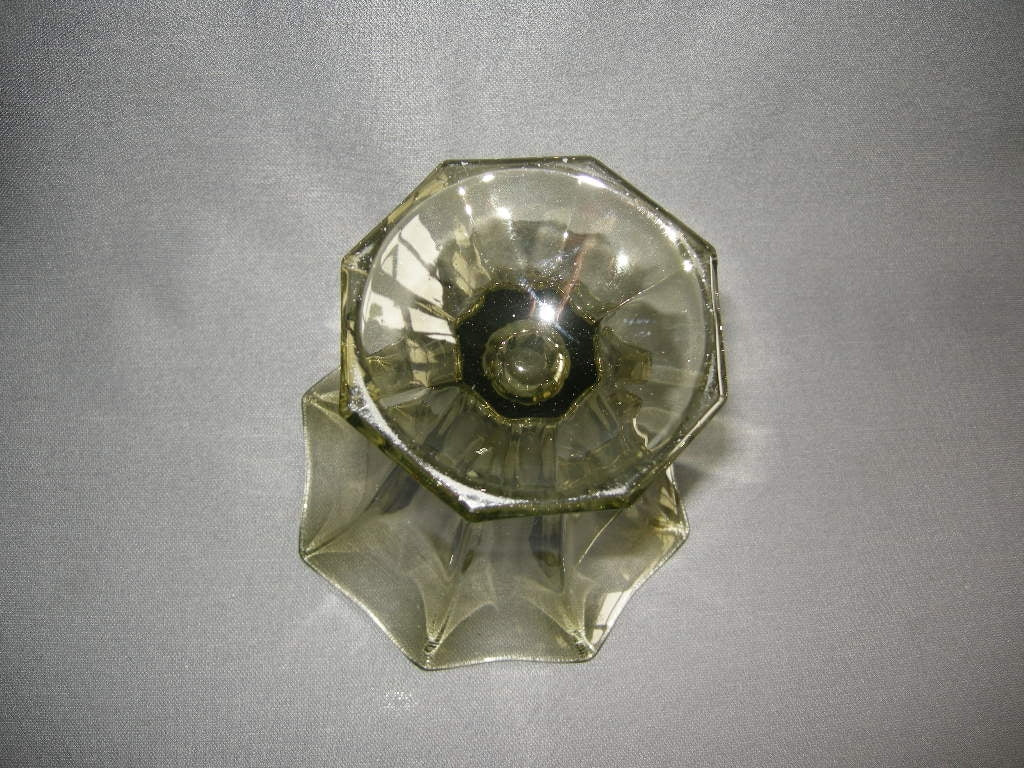 glas - kristal donkergroen 002. vaas