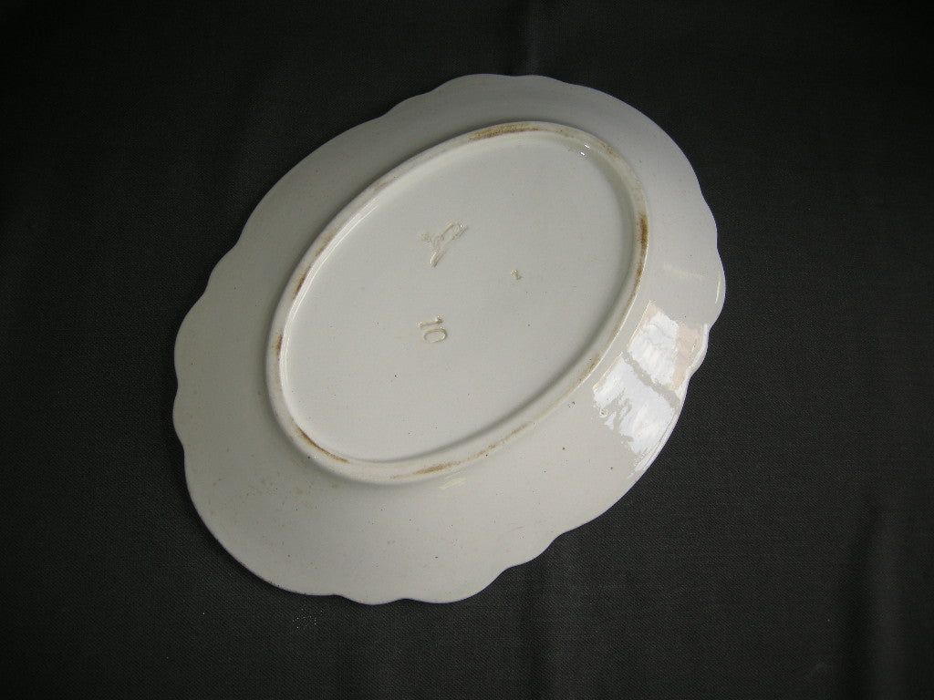 Petrus Regout wit - goud 003. vleesschaal