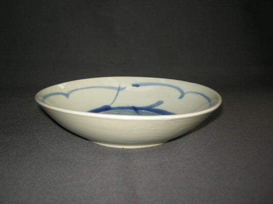 Chinees met decor Koikarper 004. doorsnee 18 cm.