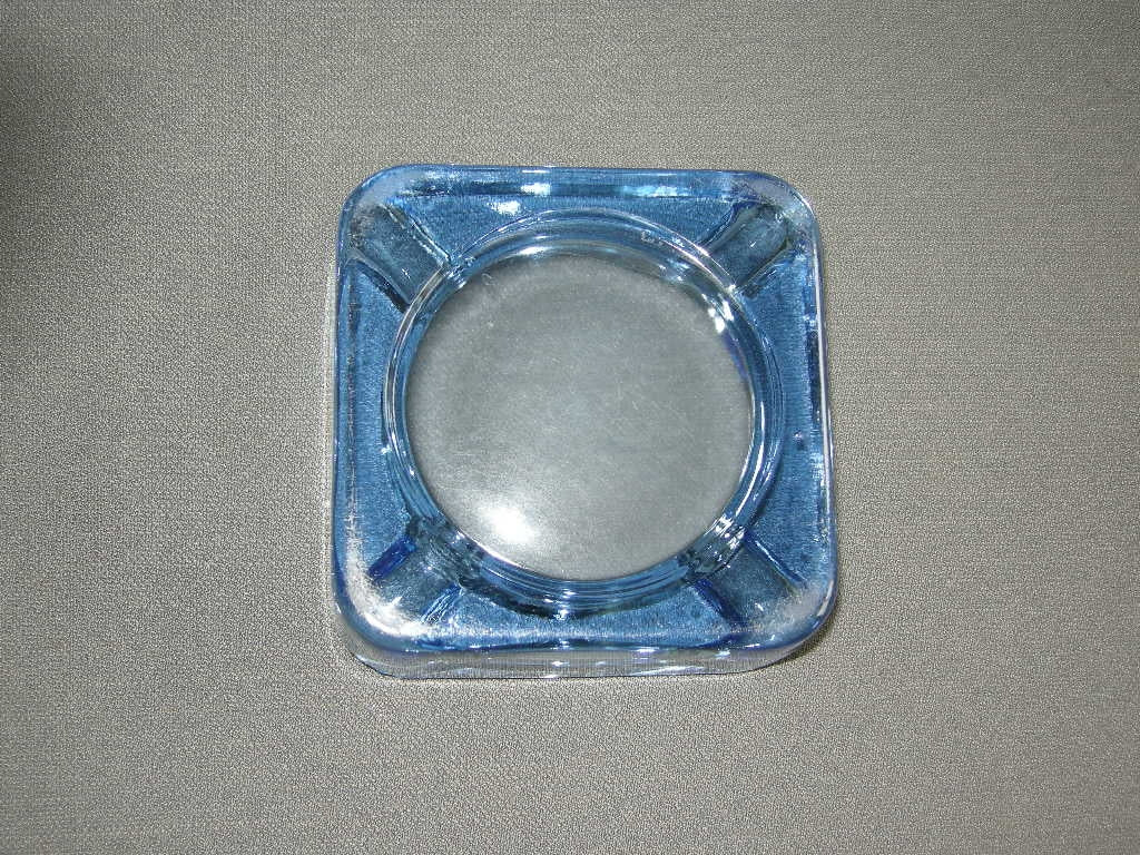 glas - kristal lichtblauw glas 005. asbak