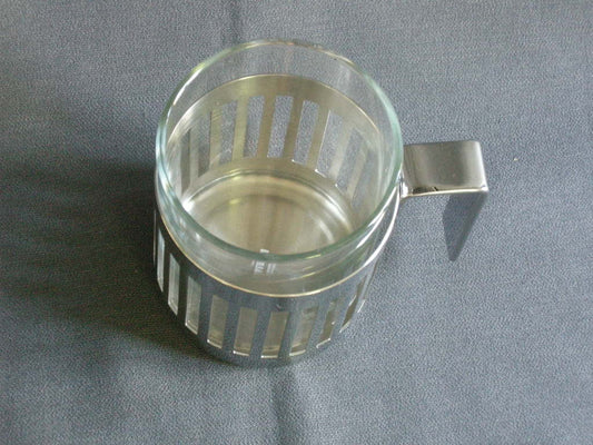 roestvrijstaal 005. Alessi ARmug; glas in rvs houder