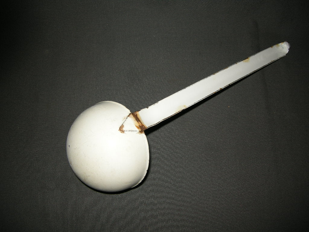 emaille wit 006. soeplepel