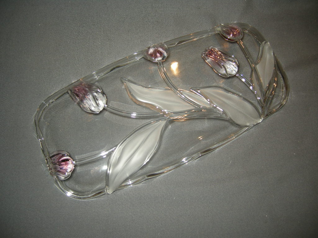 glas - kristal cake en gebak 006. cakeschaal met reliëf van tulpen