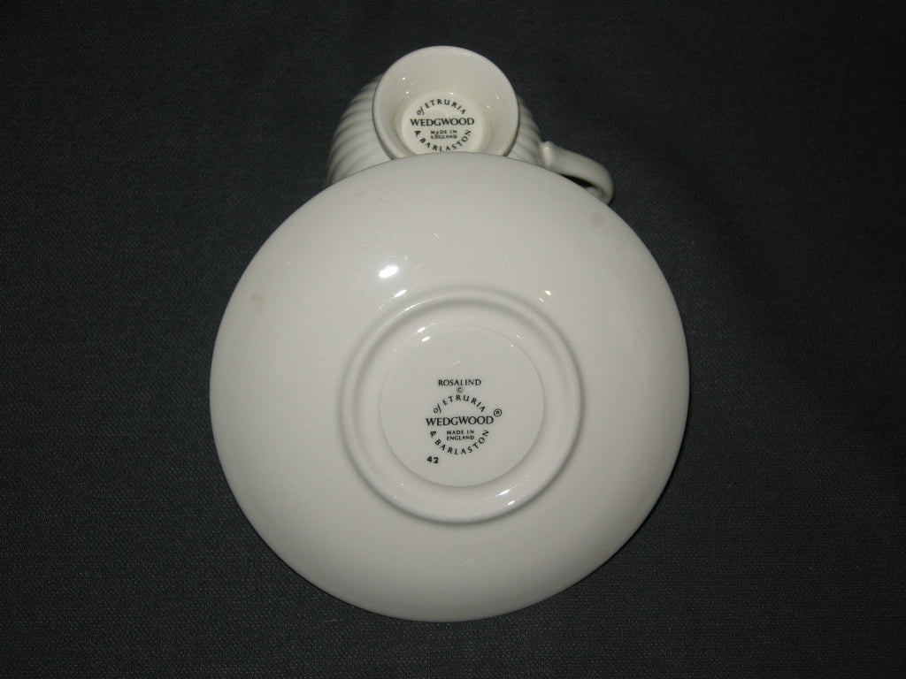 Wedgwood Rosalind espressokop & schotel met alleen groene blaadjes