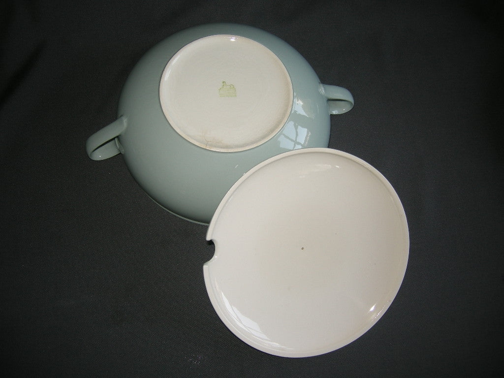Petrus Regout pastel celadon 008. dekschaal