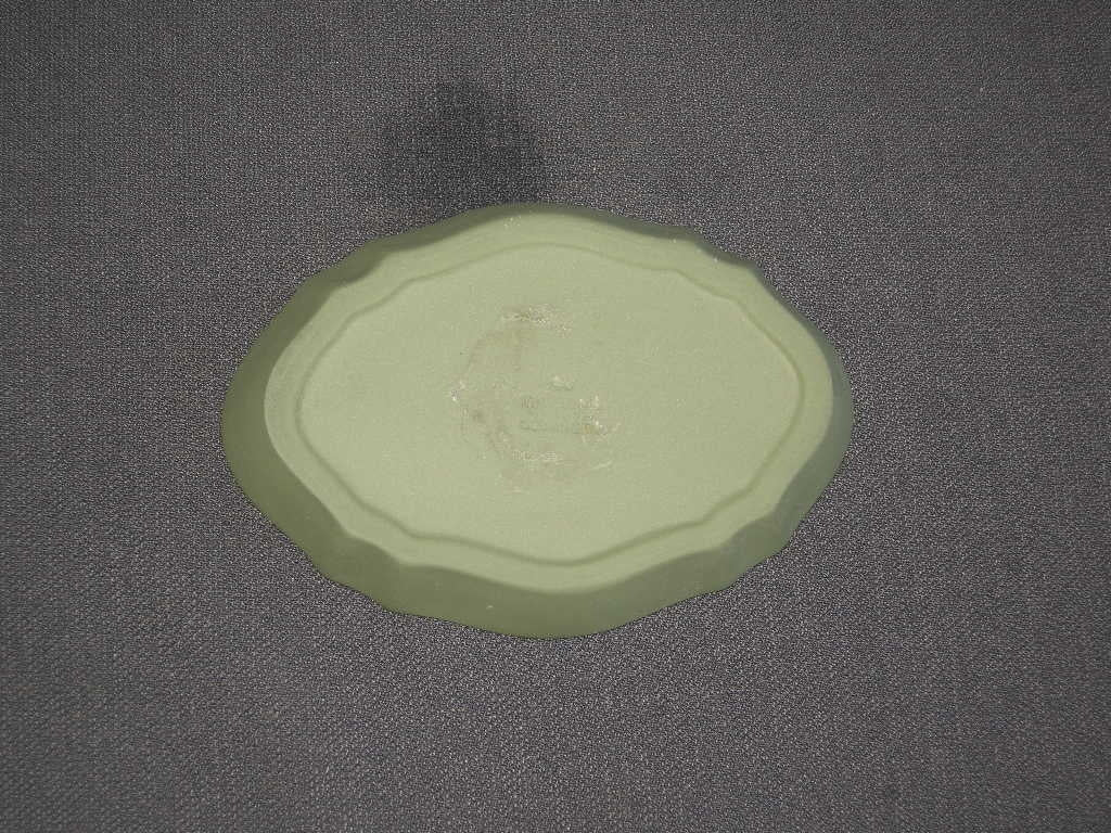 Wedgwood Jasperware groen 015. schaaltje ovaal 11,5 cm.