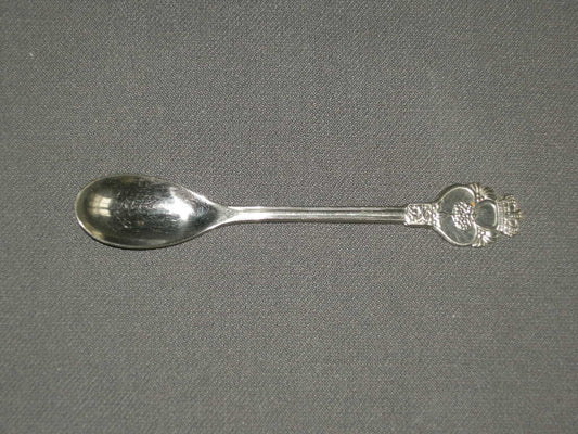 Gero Zilmeta diverse bestekdelen 015. lepeltje Koninklijk Huis Beatrix 11,8 cm.