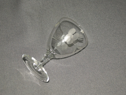gebruikt glas / kristal glazen 017. 3 borrelglaasjes