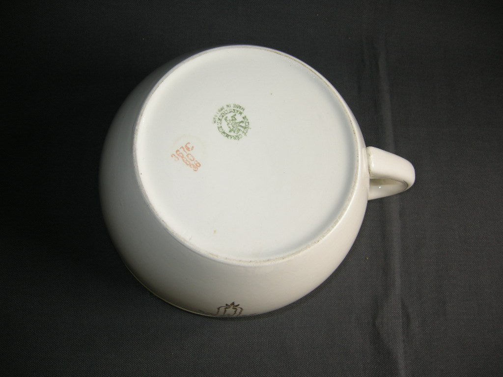 Societe Ceramique 367C po met goudkleurig decor