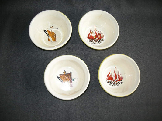 Villeroy & Boch fel geel 022. 4 souffleschaaltjes met afbeelding bodem