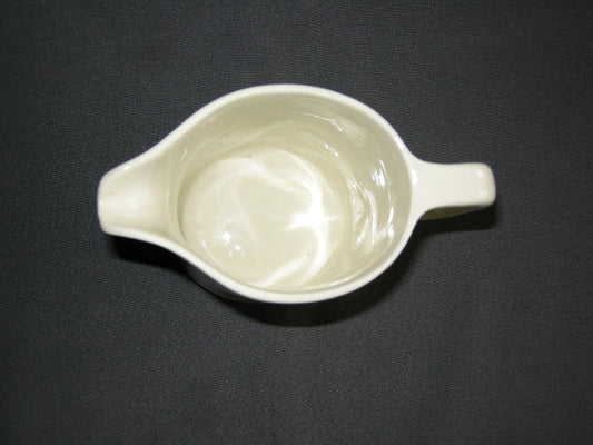 Petrus Regout roomwit 025. schenkkan 0,5 ltr.