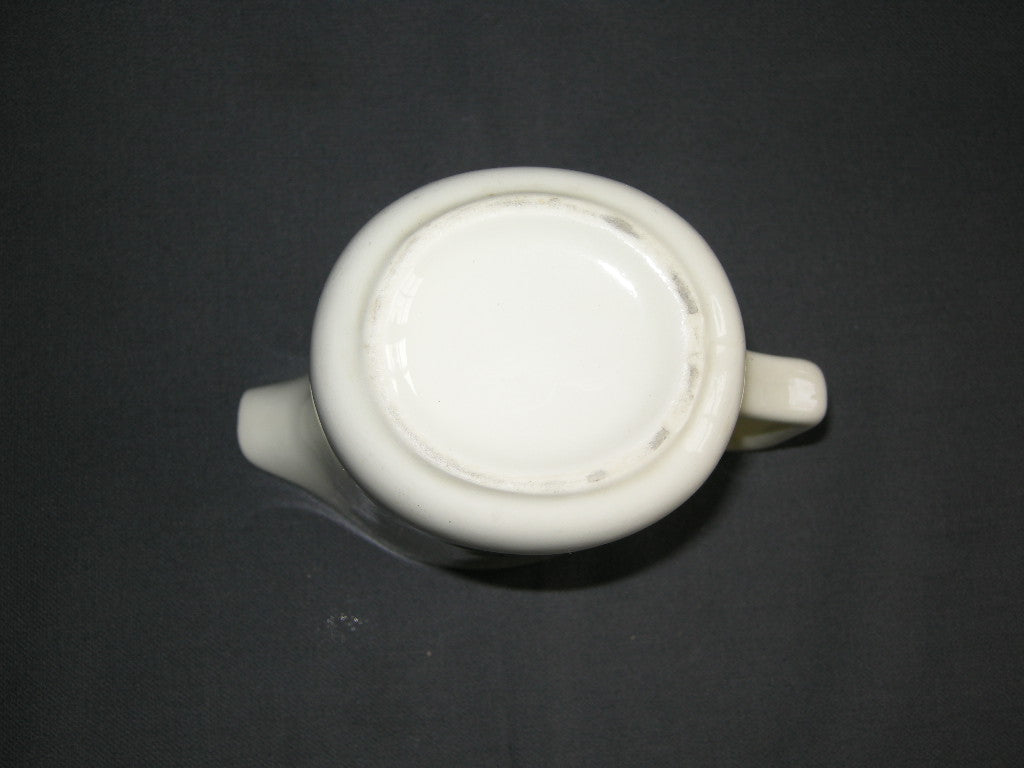 Petrus Regout roomwit 025. schenkkan 0,5 ltr.
