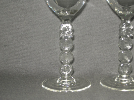 gebruikt glas / kristal glazen 026. 2 Millenium wijnglazen