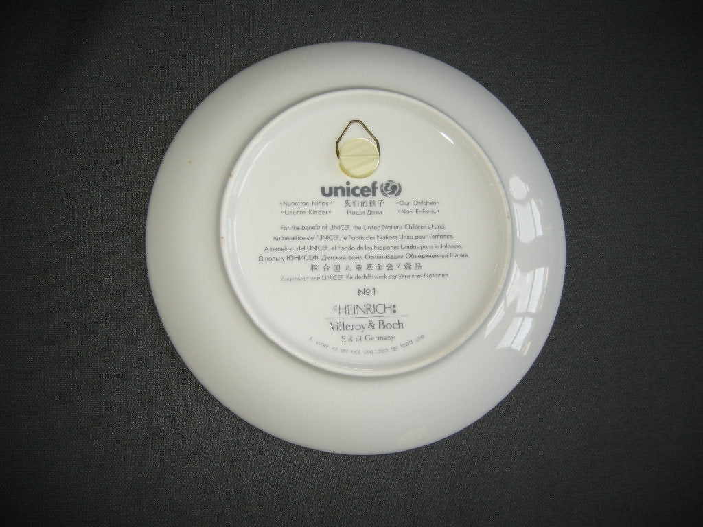 Villeroy & Boch diverse 029 1. Unicef wandbord no. 1
