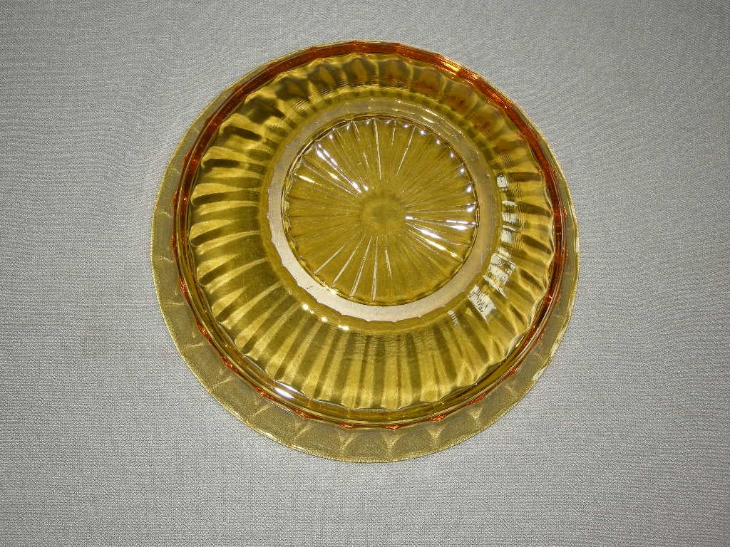 gebruikt glas - kristal geel 034. schaaltje Leerdam Hollandia
