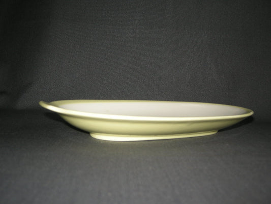 Petrus Regout / Royal Sphinx pastel geel 035. vleesschaaltje