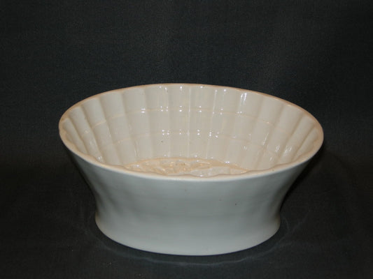 diverse puddingvormen 043. Societé Ceramique fruit 20 x 16,5 x 8,5 cm.