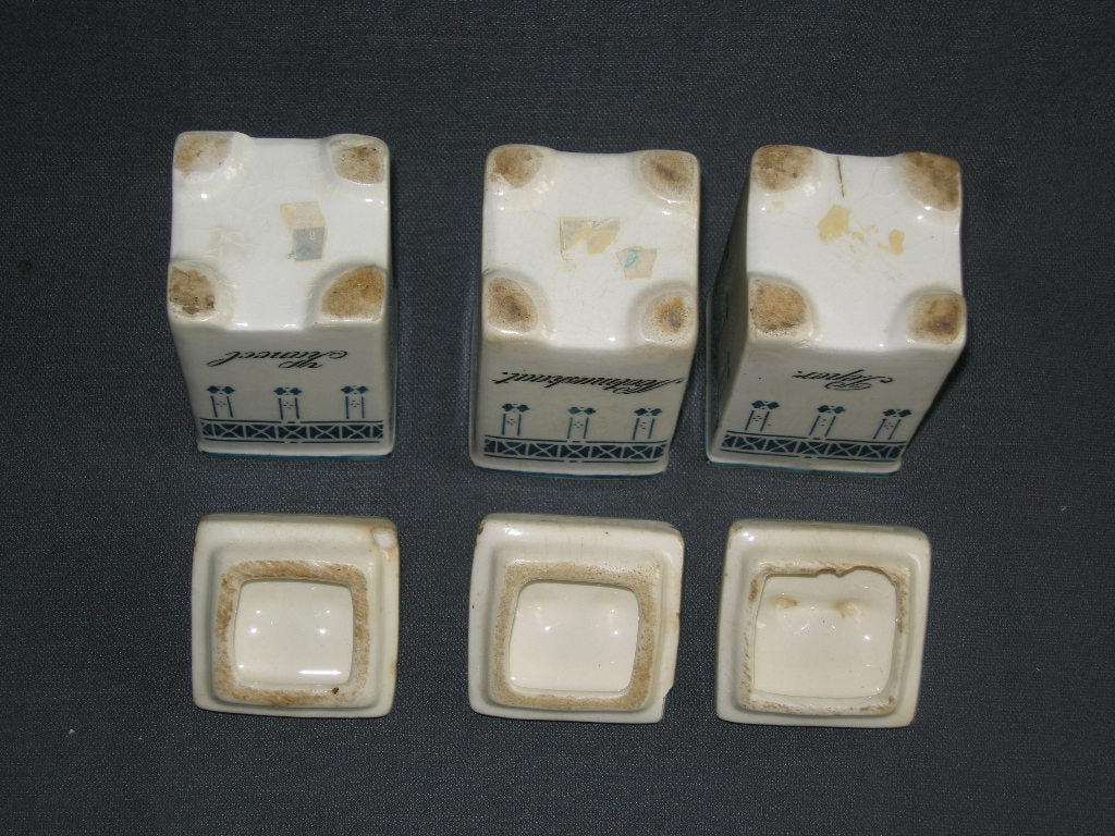 diverse serviesdelen 045. 3 kruidenpotjes