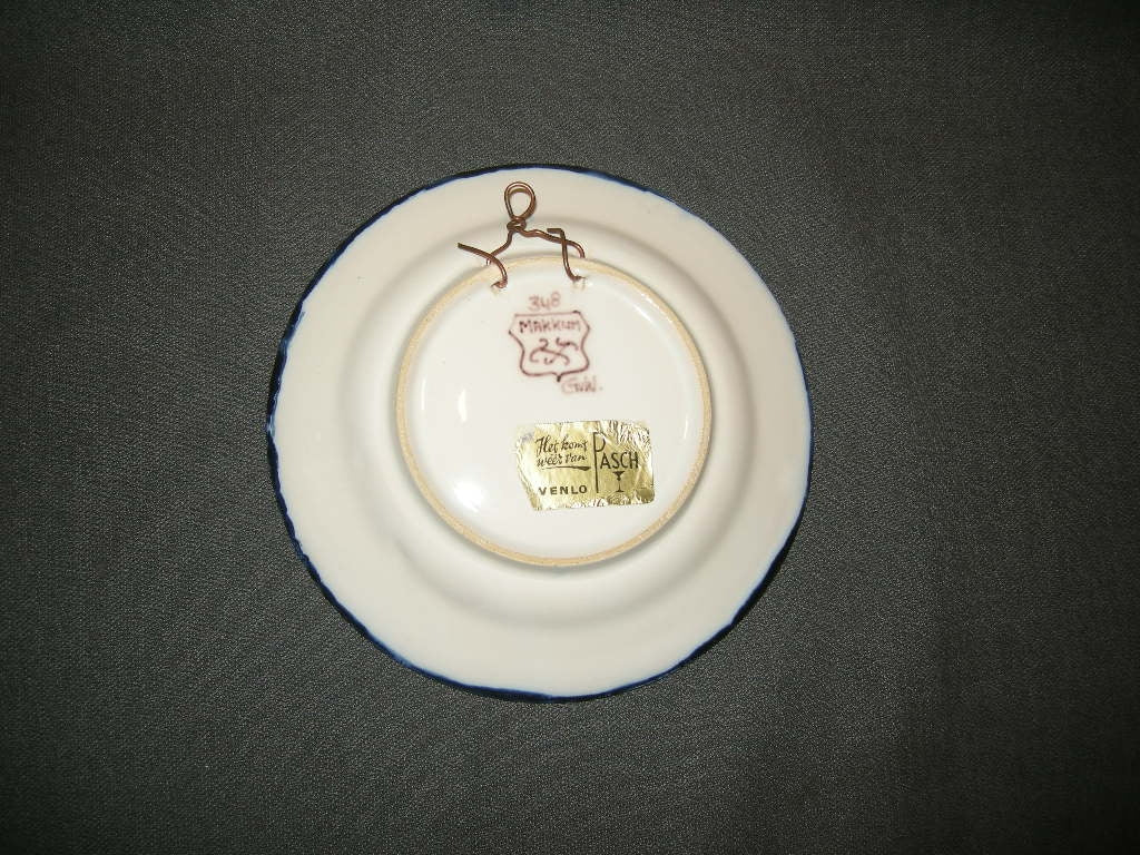 Makkum 004. bordje O15 cm.
