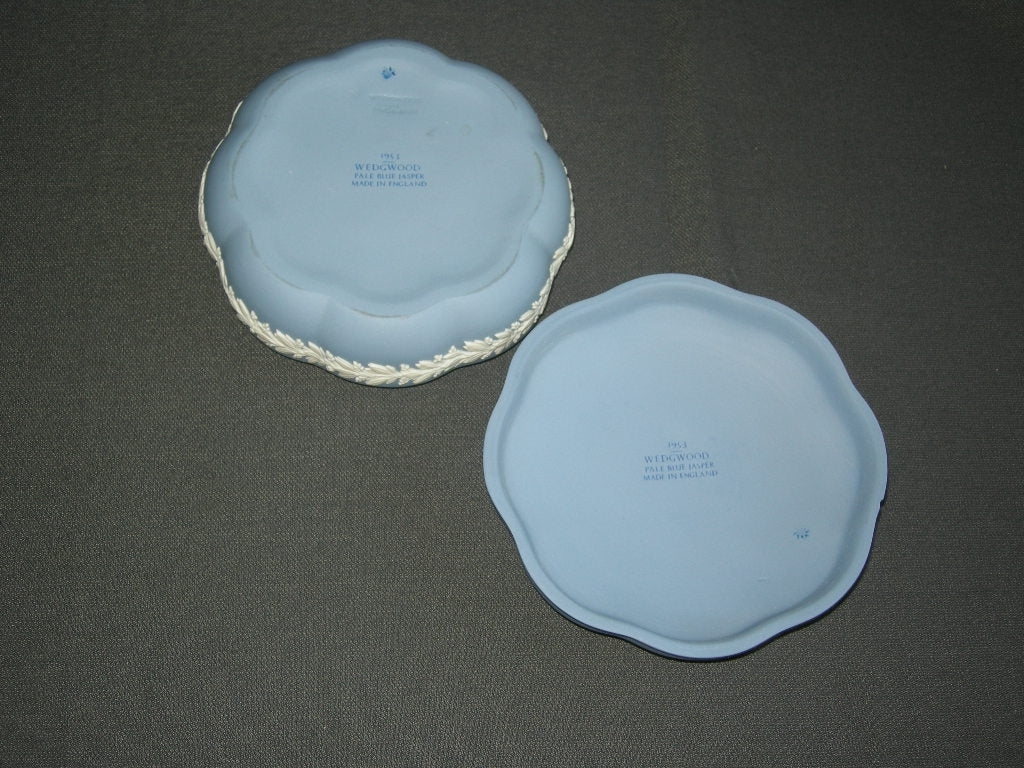 Wedgwood Jasperware blauw 048. dekseldoosje H.R.H. Duke of Edinsburgh