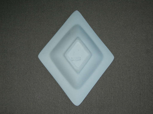 Wedgwood Jasperware blauw 081. schaaltje ruiten