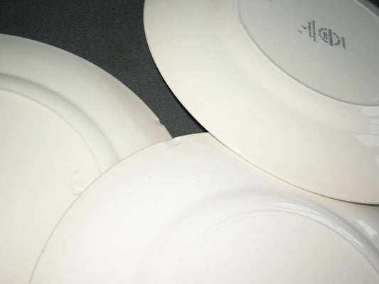 Wedgwood Conway ontbijtborden O22,5 cm. met beschadiging
