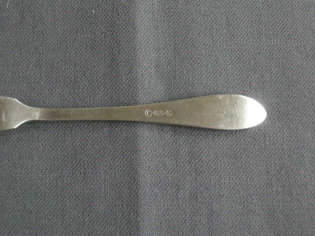 Gero verzilverd model 618 puntfilet botermesje