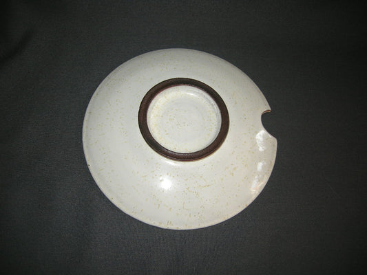 Zaalberg donkerbruin / wit gespikkeld deksel O20 cm.