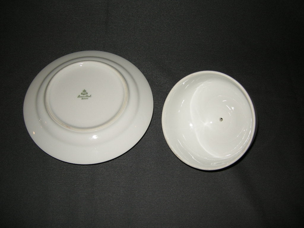 Rosenthal 155 630 wit met zwart geblokt décorrandje botervloot