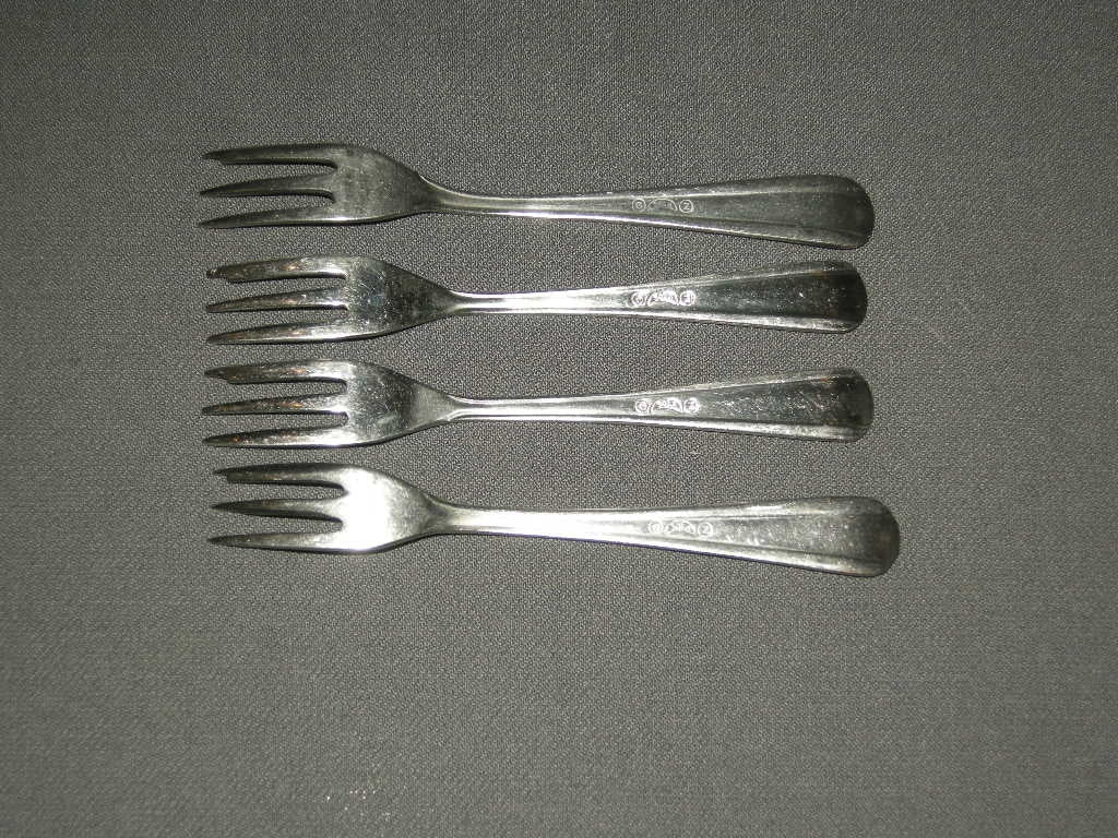 Sola GZ model 640 Kerkraampje gebaksvorkjes 12,2 cm.
