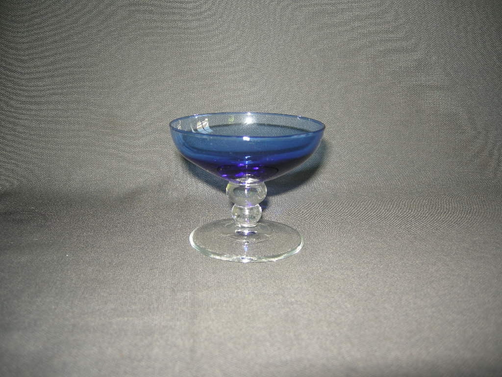 Kristalunie Maastricht carnavalsglas K11 blauw
