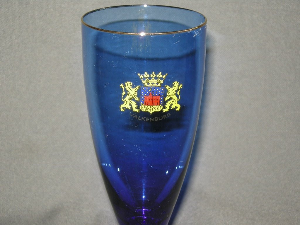 Kristalunie Maastricht carnavalsglas K7 blauw "Valkenburg"