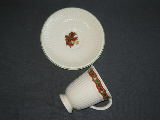 Wedgwood Christmas Time koffiekop & schotel met craquelé