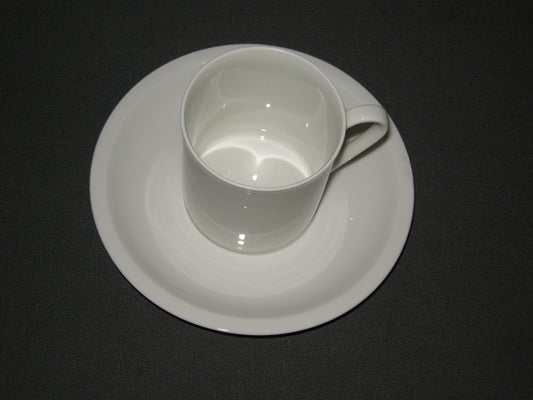Arzberg spierwit glad 001. koffiekop & schotel