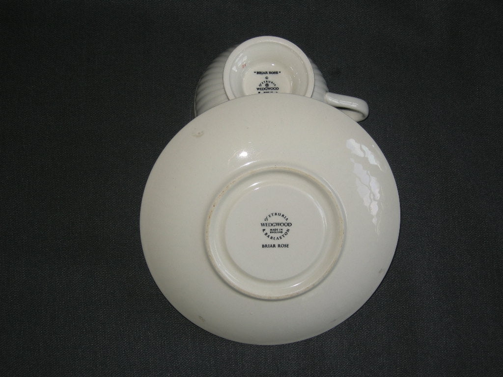 Wedgwood Briar Rose kop en schotel O8 cm.