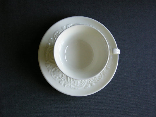 Wedgwood Patrician kop & schotel O9 cm.