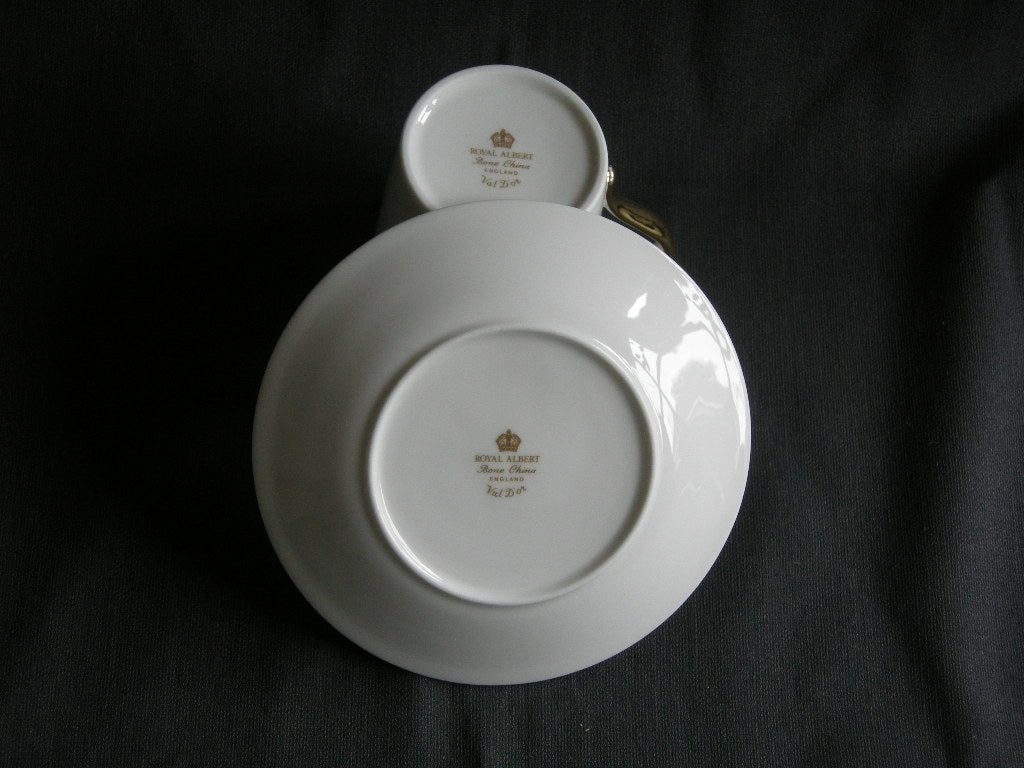 Royal Albert Val d'Or kop en schotel recht