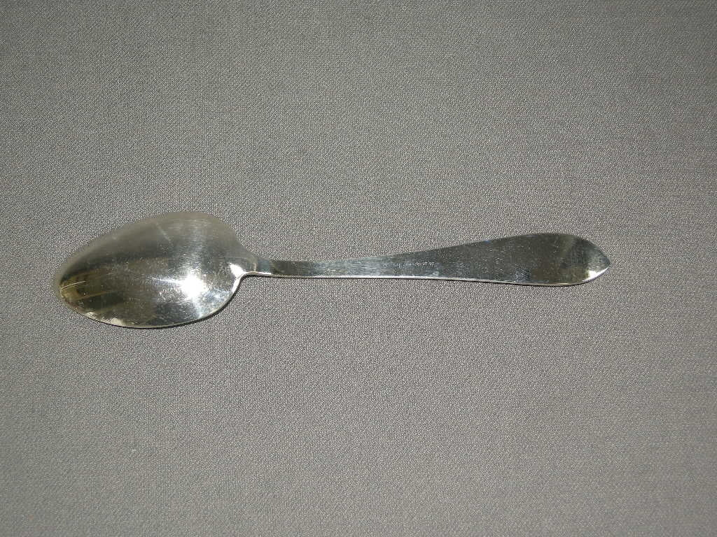 Nieuwpoort verzilverd puntfilet lepel 18,5 cm.