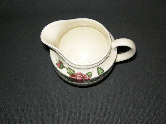 Wedgwood Moss Rose melkkannetje