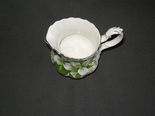 Royal Albert Trillium melkkannetje