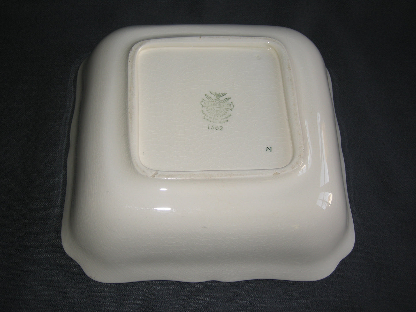 Villeroy & Boch Alt Strassburg oud stempel nestschaal 22 x 22 x 7 cm.