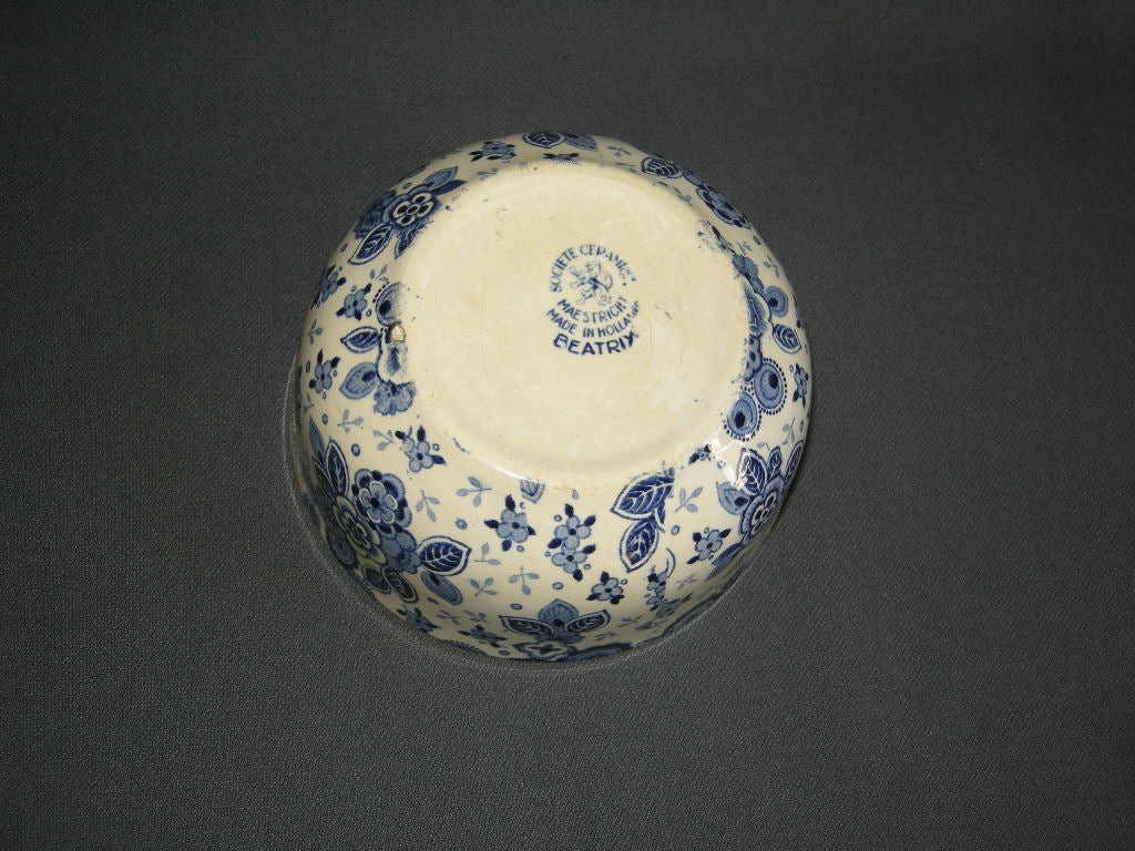 Societe Ceramique Beatrix nestschaaltje O12 cm.