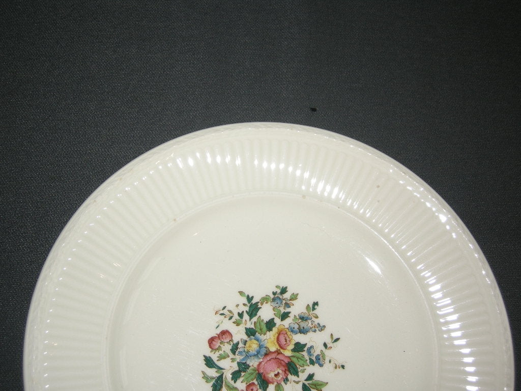 Wedgwood Conway ontbijtborden O20,5 cm. vlekjes