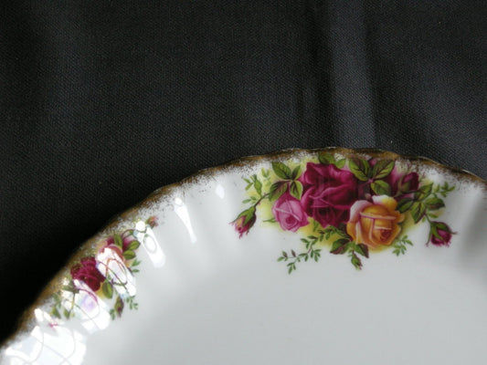 Royal Albert Old Country Roses presenteerschaal 26 x 23 cm.