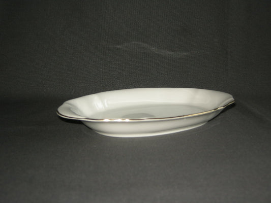 Royal Albert Val d'Or presenteerschaaltje 21 x 13,5 x 2,5 cm.
